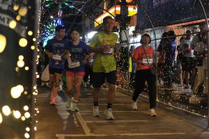 BIB: 3921, 4651, 346
                            <button type="button" onclick="openModal(26220353)" class="btn btn-primary btn-sm float-right btn-popup" data-toggle="modal" data-target=".modal-high-quality">
                        <i class="fas fa-shopping-cart"></i> Add to Cart
                    </button>
                                            <button type="button" onclick="isThisMe(26220353, true)" class="btn btn-success btn-sm float-right btn-popup btn-isme hidden" data-toggle="tooltip" data-placement="bottom" title="นี่คือรูปของคุณใช่ไหม คลิกที่นี่เพื่อเอาเข้าอัลบั้ม">
                        <i class="fas fa-plus"></i> Add to album
                    </button>
                    <button type="button" onclick="isThisMe(26220353, false)" class="btn btn-warning btn-sm float-right btn-popup btn-isnotme hidden">
                        <i class="fas fa-ban"></i> Remove from album
                    </button>